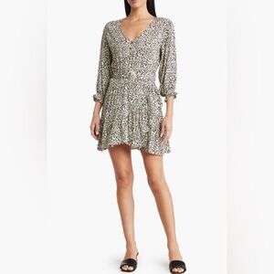 MELLODAY Belted V-Neck Faux Wrap Dress Size Medium NWT Vacation 3/4 sleeve dress